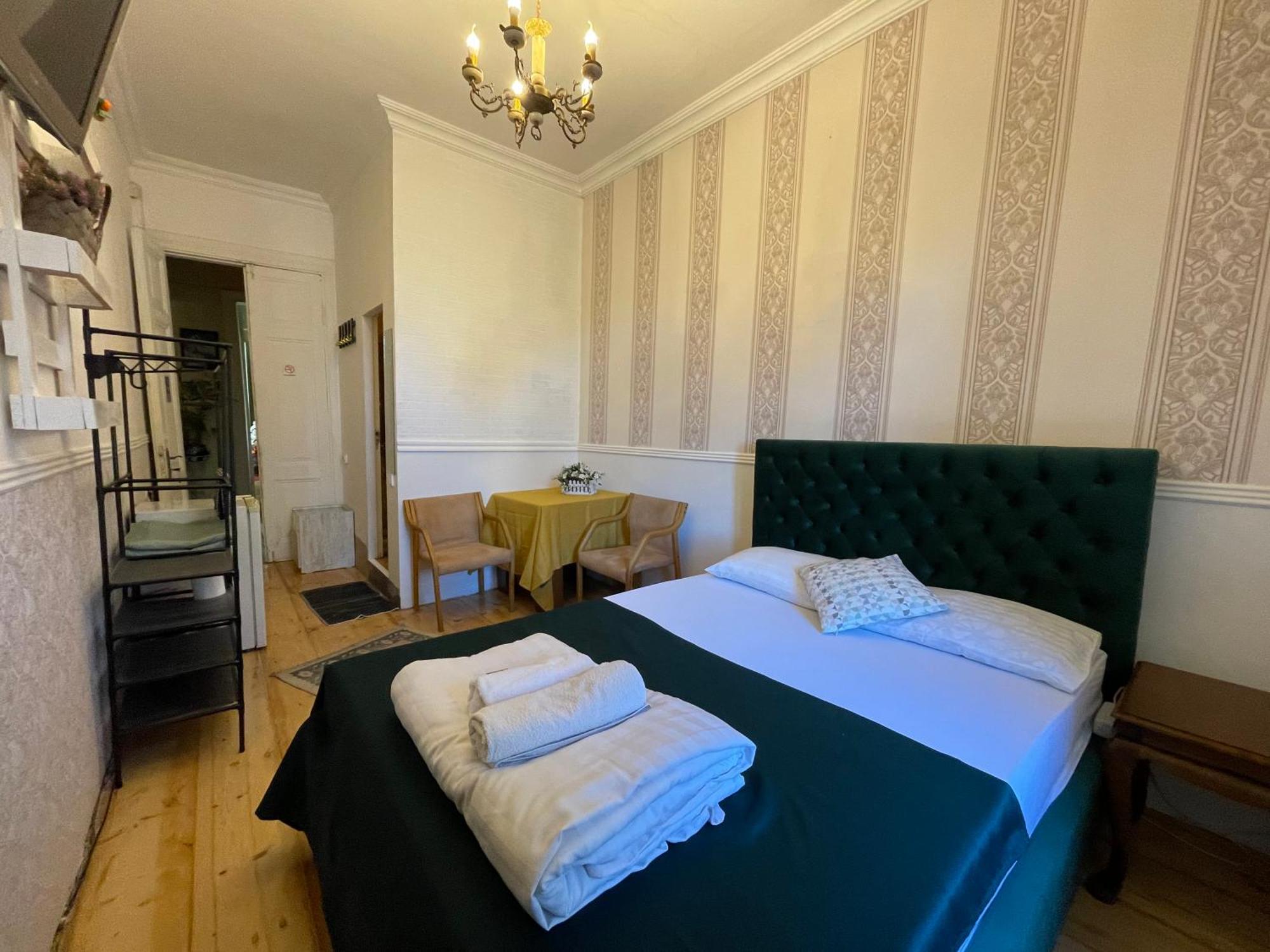 Wine O'Clock Hotel Тбилиси Екстериор снимка