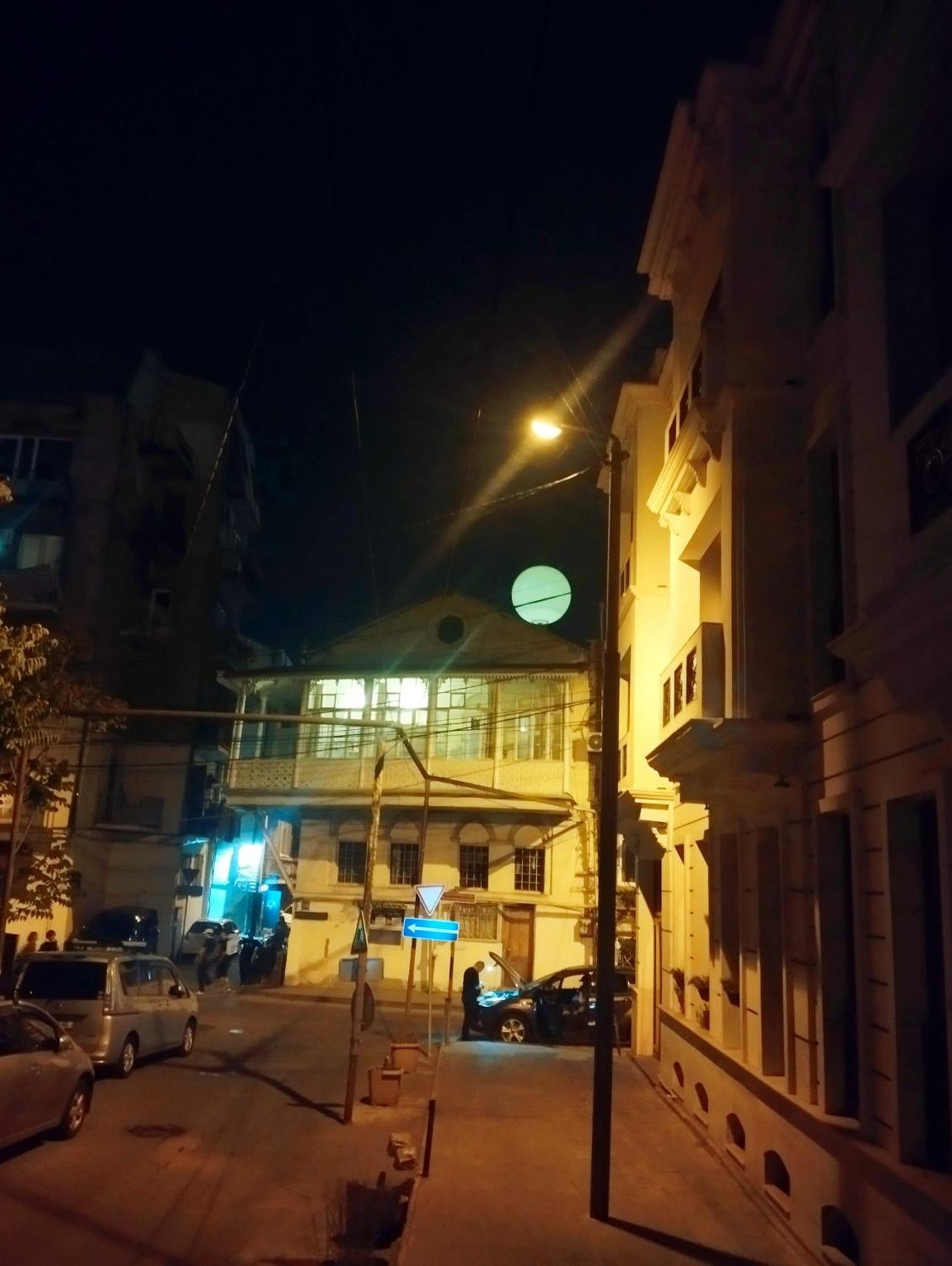 Wine O'Clock Hotel Тбилиси Екстериор снимка